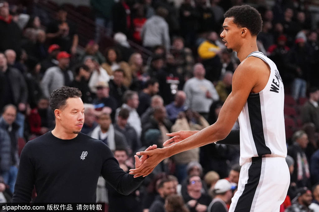 定与情绪管 定与情绪管